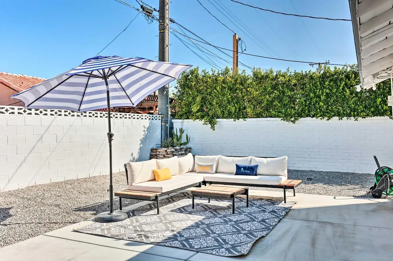 Palm Springs Home With Private Patio Less Than 4 Mi To Dtwn!