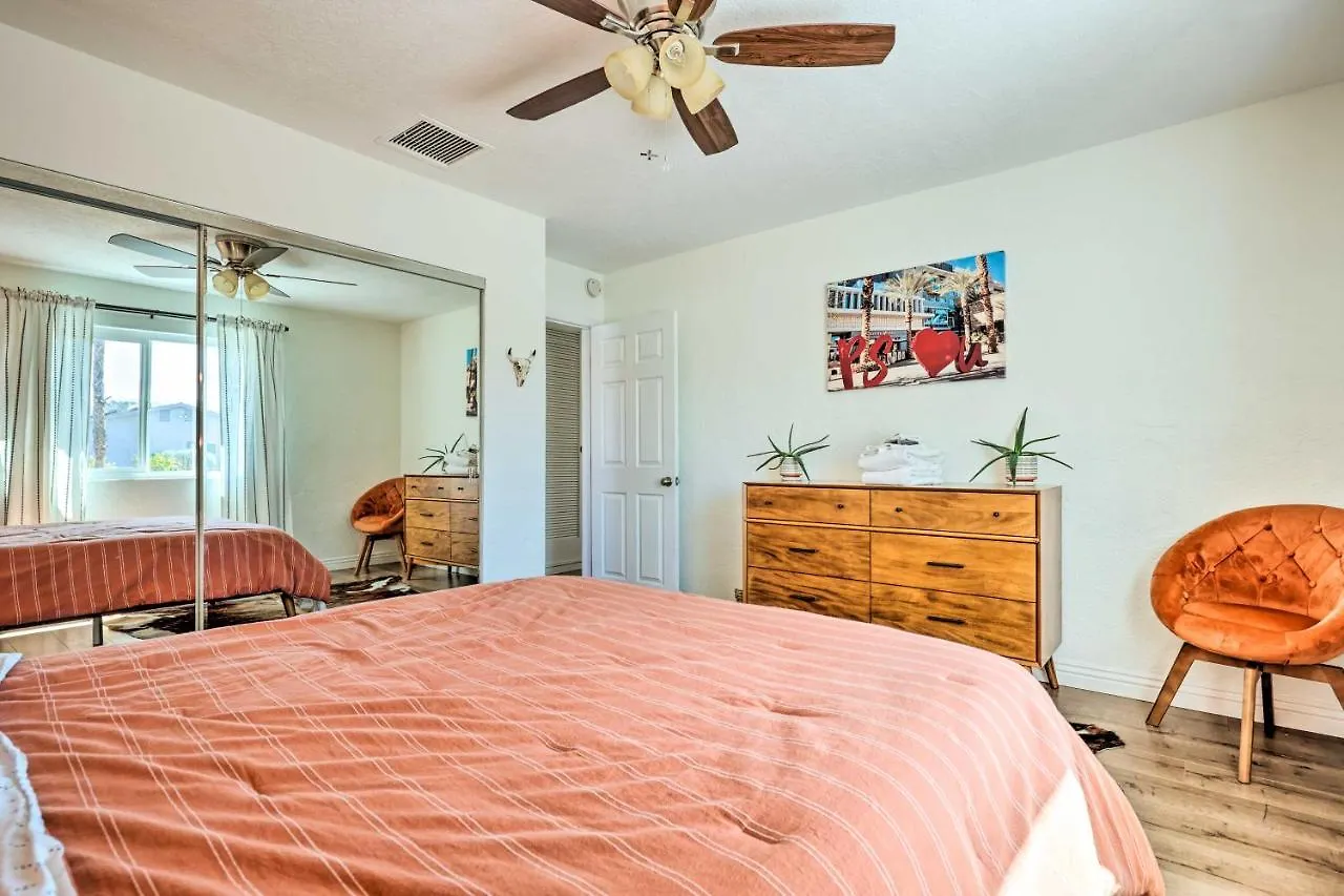 Palm Springs Home With Private Patio Less Than 4 Mi To Dtwn! Palm Springs